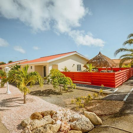 Santa Catharina Resort - Casa Samson Виллемстад Экстерьер фото